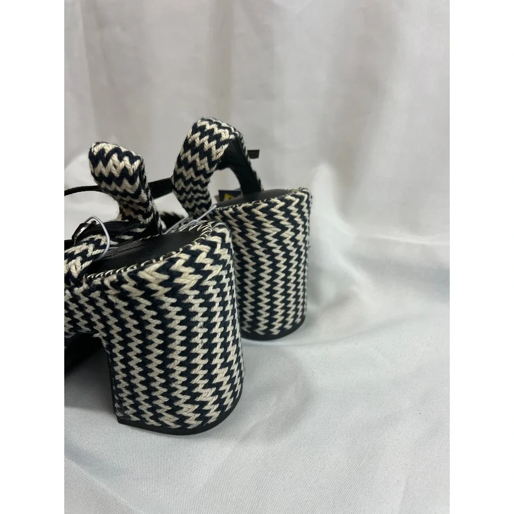 Universal Thread Womens Platform Sandals Black Cream Woven Chevron Block Heel 7